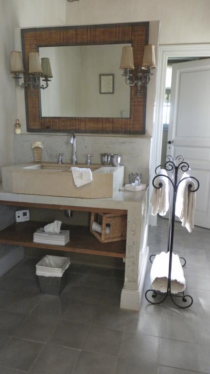 Les Volets Bleus Bed & Breakfast Arcangues Bagian luar foto