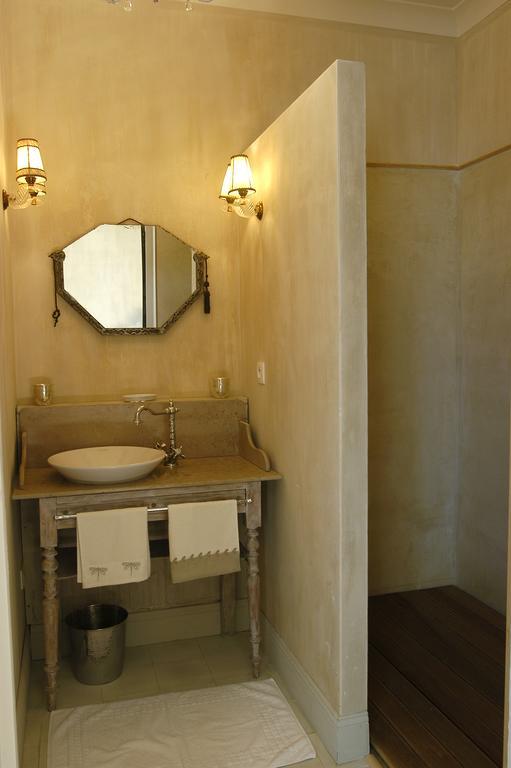 Les Volets Bleus Bed & Breakfast Arcangues Bagian luar foto