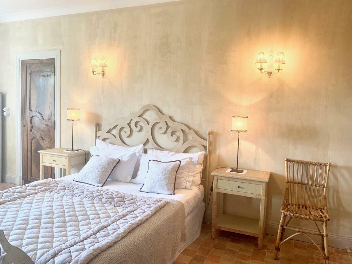 Les Volets Bleus Bed & Breakfast Arcangues Bagian luar foto