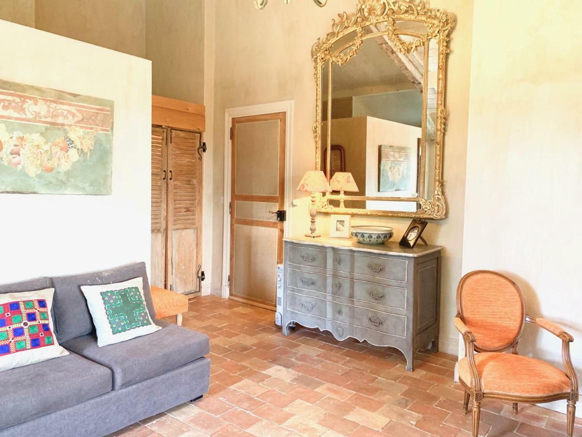 Les Volets Bleus Bed & Breakfast Arcangues Bagian luar foto