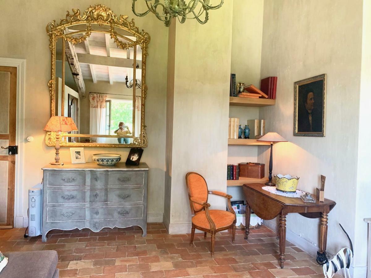 Les Volets Bleus Bed & Breakfast Arcangues Bagian luar foto