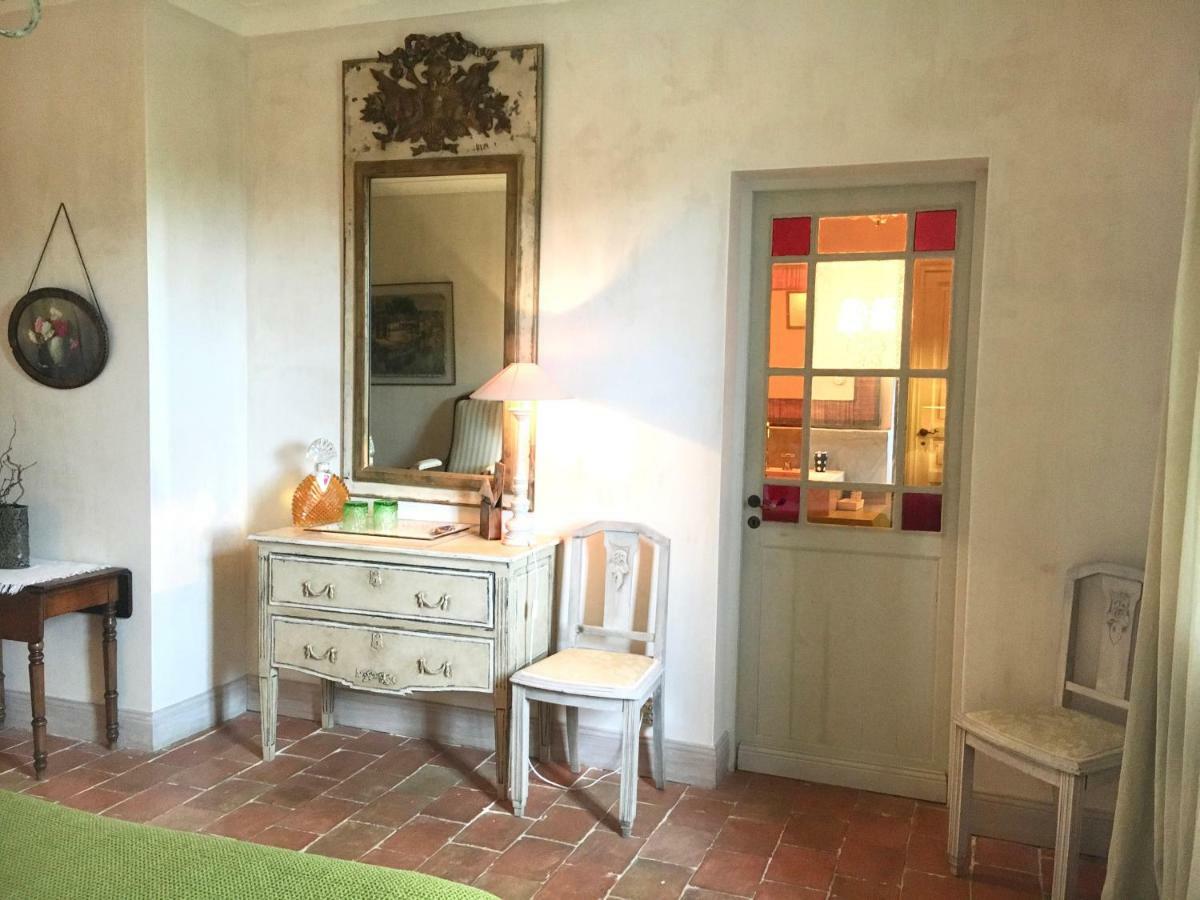 Les Volets Bleus Bed & Breakfast Arcangues Bagian luar foto