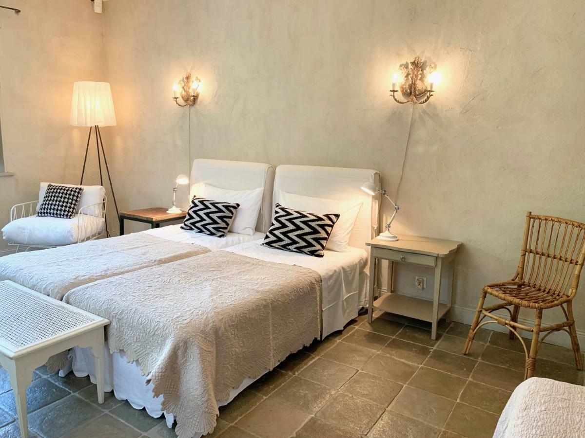 Les Volets Bleus Bed & Breakfast Arcangues Bagian luar foto