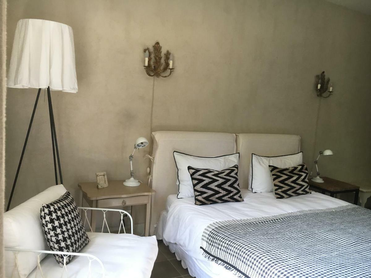 Les Volets Bleus Bed & Breakfast Arcangues Bagian luar foto